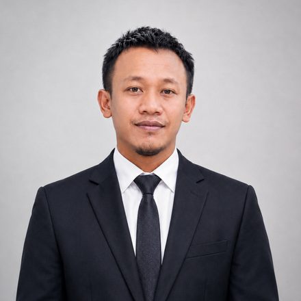 Dr. Teguh Luhuringbudi, S.Hum, MA.
